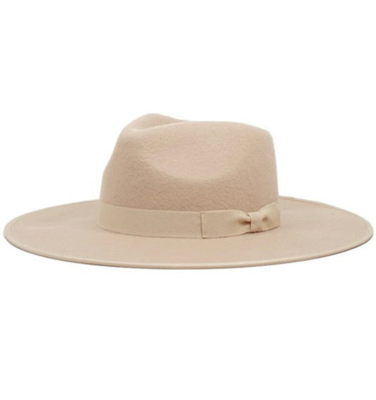 Beige Chelsea Hat